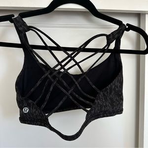 Lululemon Free To Be Bra size 8